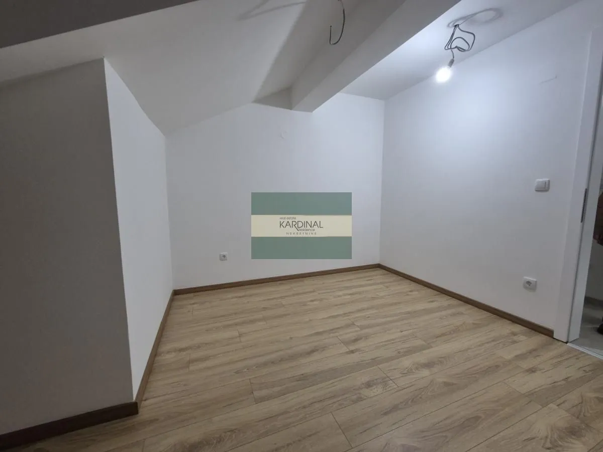 Prodaja, trosoban stan, 83m², Centar, Jagodina