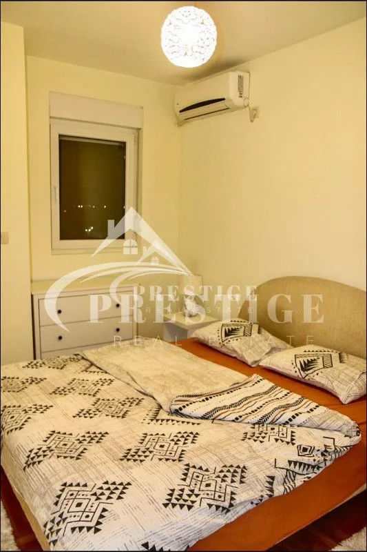 Izdavanje, jednosoban stan, 43m², Stari Aerodrom, Podgorica