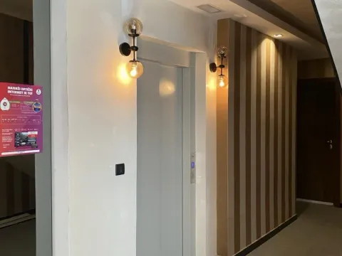 Izdavanje, jednosoban stan, 38m², Lekino Brdo, Voždovac Sve Podlokacije - image 2