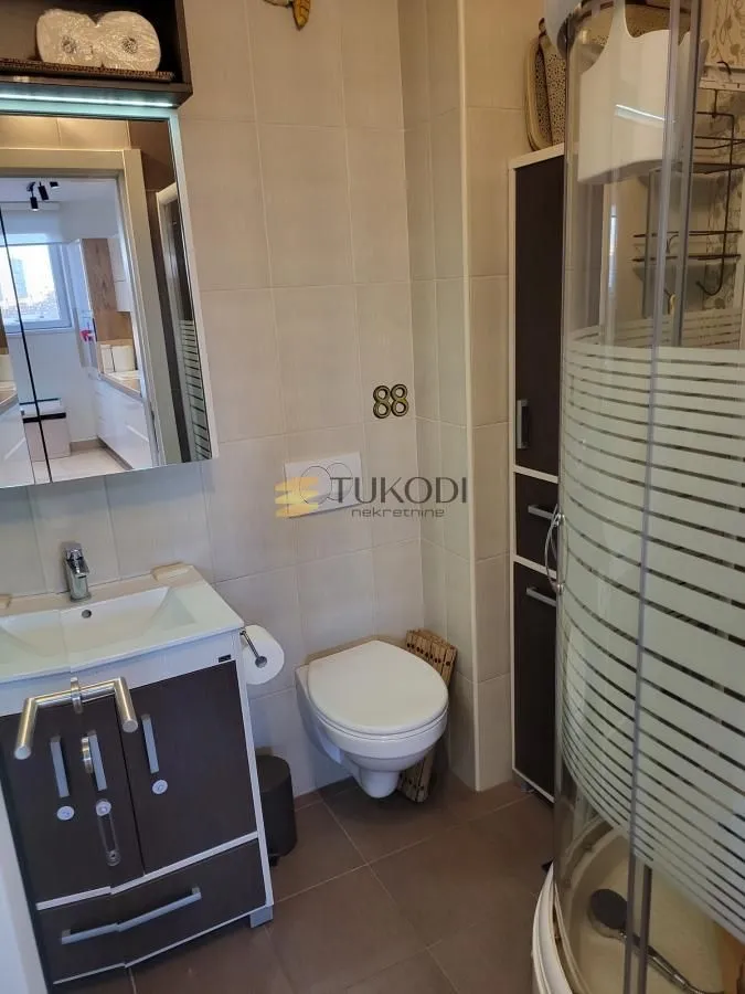 Rent, four bedroom apartment, 99m², Novi Beograd Blok 61, Novi Beograd Sve Podlokacije