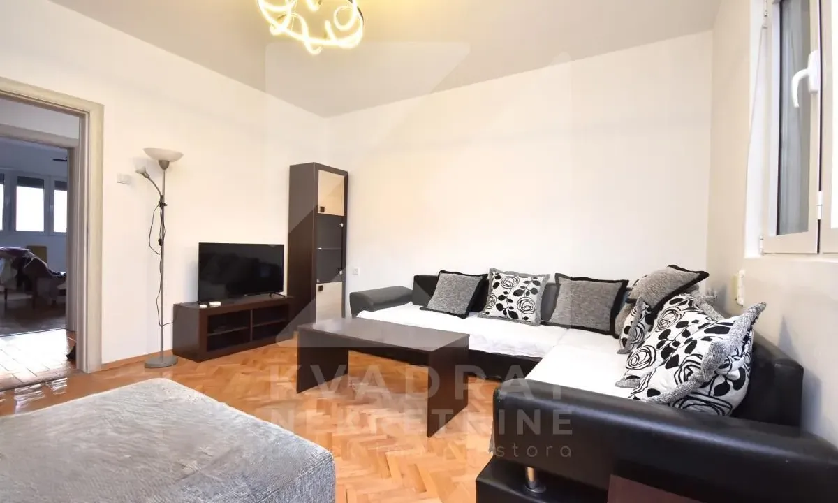 Izdavanje, dvosoban stan, 65m², Masline, Podgorica