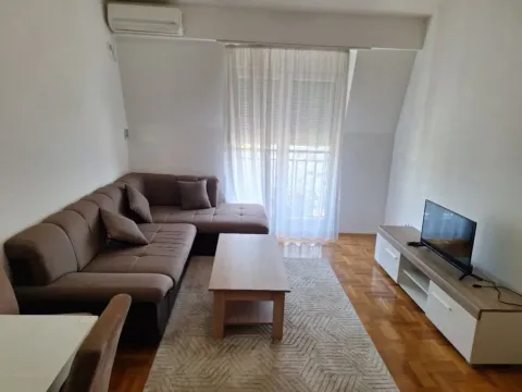 Prodaja, jednosoban stan, 37m², Stari Aerodrom, Podgorica