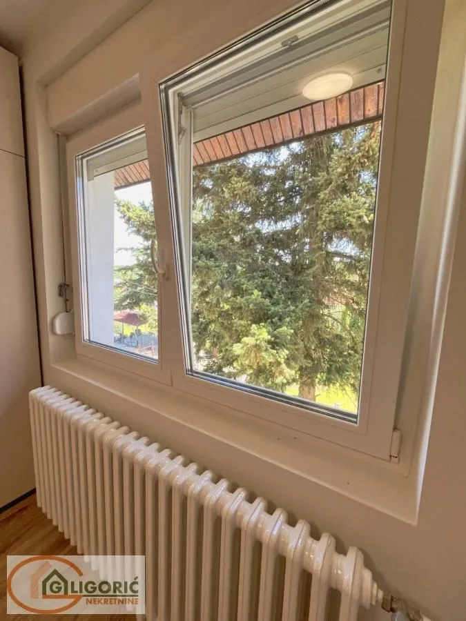 Sale, house, 453m², Sremčica, Beograd