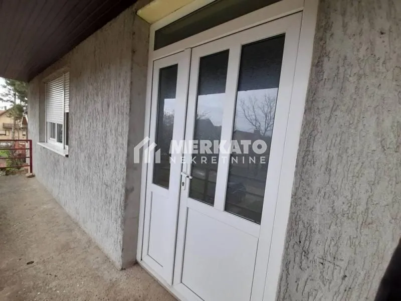 Prodaja, kuća, 242m², Gradnulica, Zrenjanin