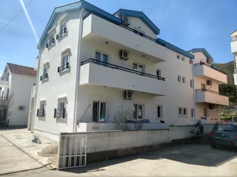 Stan in Bijela