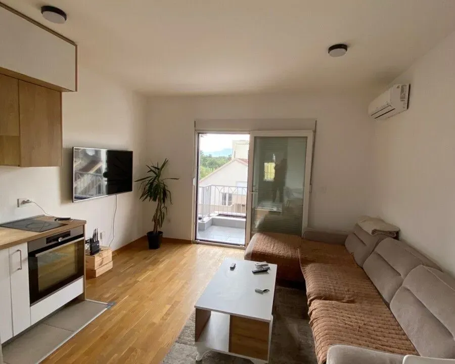Rent, apartment, 45m², Stari Aerodrom, Podgorica