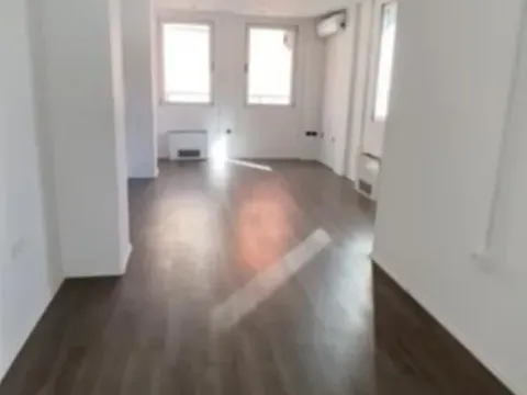 Izdavanje, poslovni prostor, 352m², Bulevar Oslobodjenja, Novi Sad Sve Podlokacije - image 2