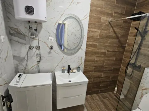 Izdavanje, jednosoban stan, 46m², Centar, Kolašin - image 3