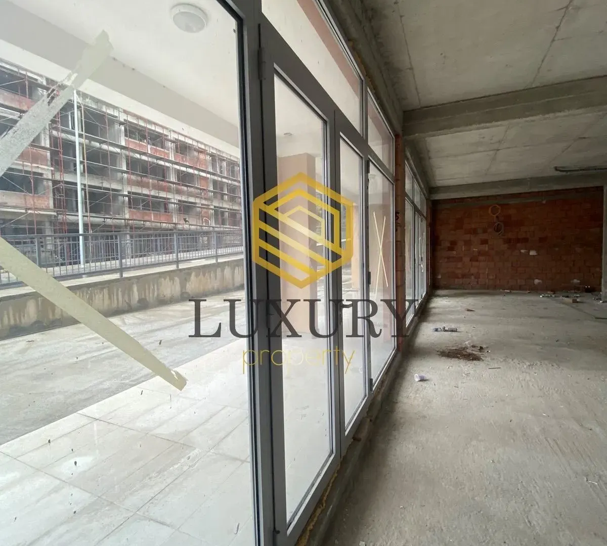 Rent, office space, 90m², Ljubović, Podgorica