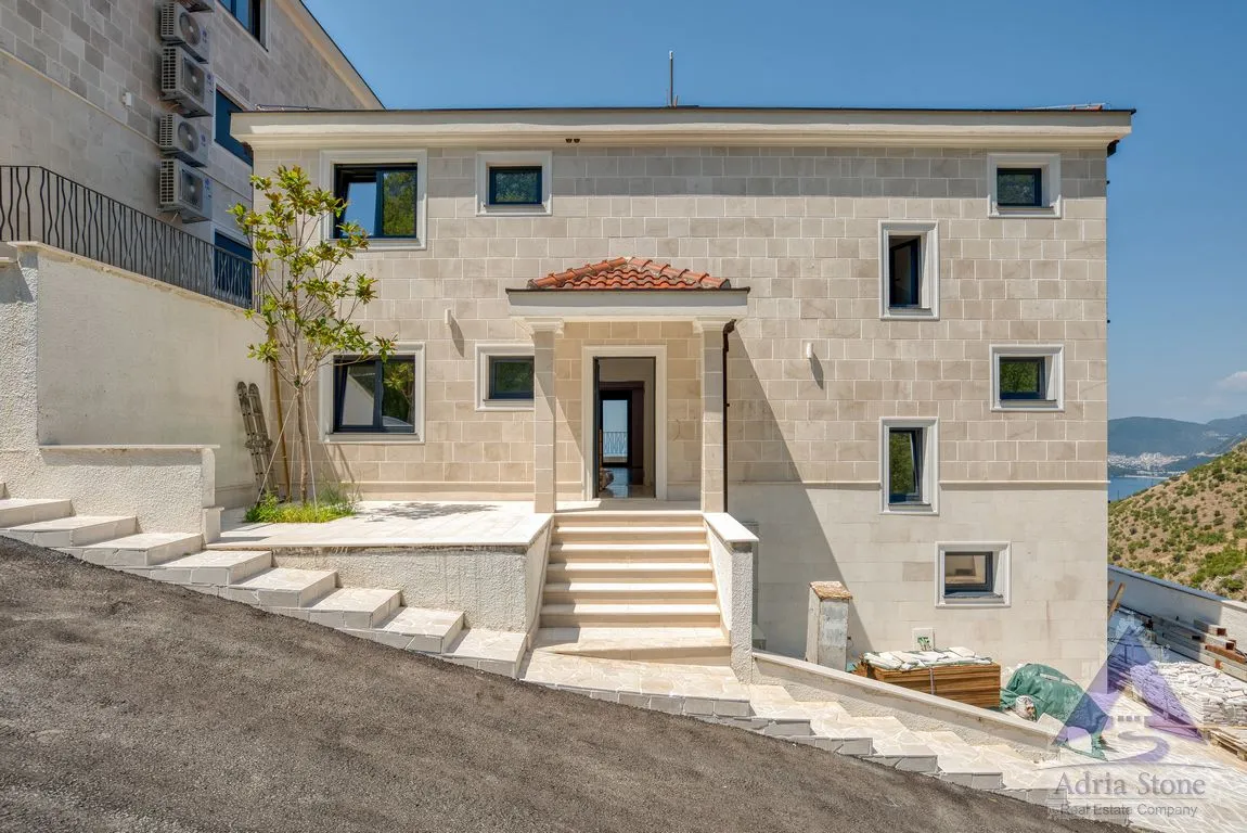 Sale, house, 450m², Tudorovići, Budva