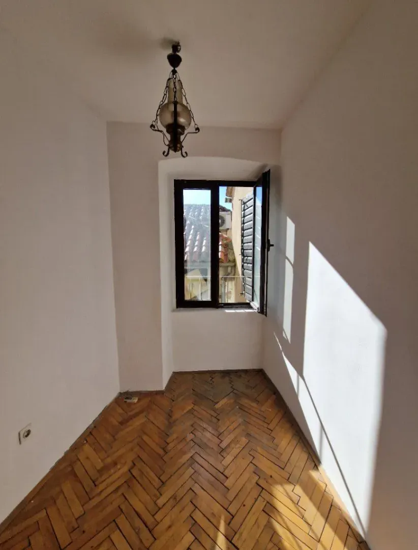Sale, two bedroom apartment, 78m², Stari Grad Kotor, Kotor