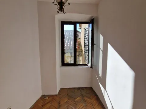 Prodaja, dvosoban stan, 78m², Stari Grad Kotor, Kotor - image 8