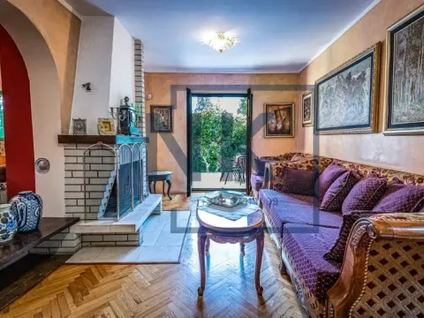 Sale, house, 280m², Ibričevina, Podgorica - image 8