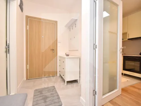 Rent, one bedroom apartment, 49m², Central Point, Podgorica - image 8