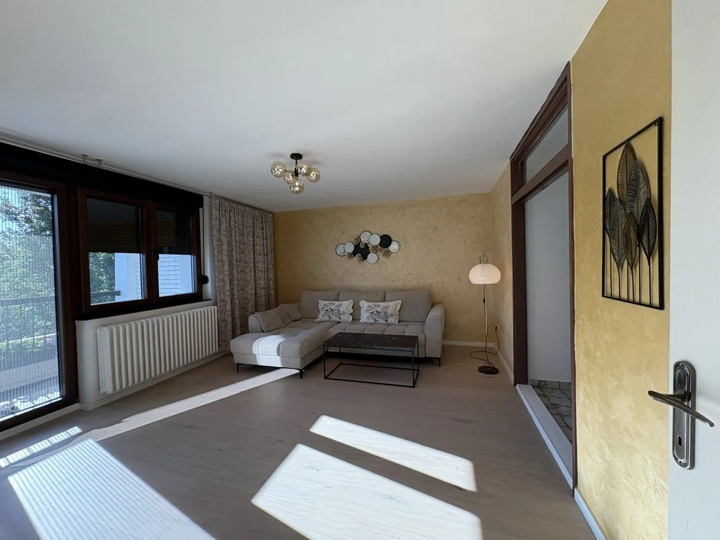 Prodaja, jednosoban stan, 70m², Novi Sad, Srbija