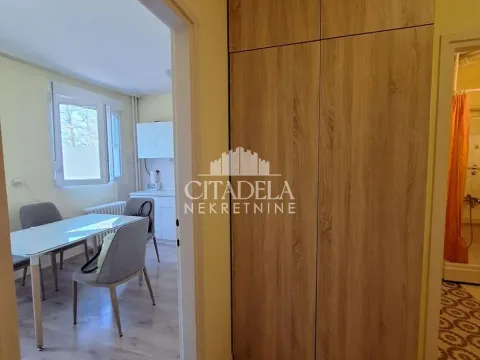 Izdavanje, jednosoban stan, 45m², Kanarevo Brdo, Beograd - image 9