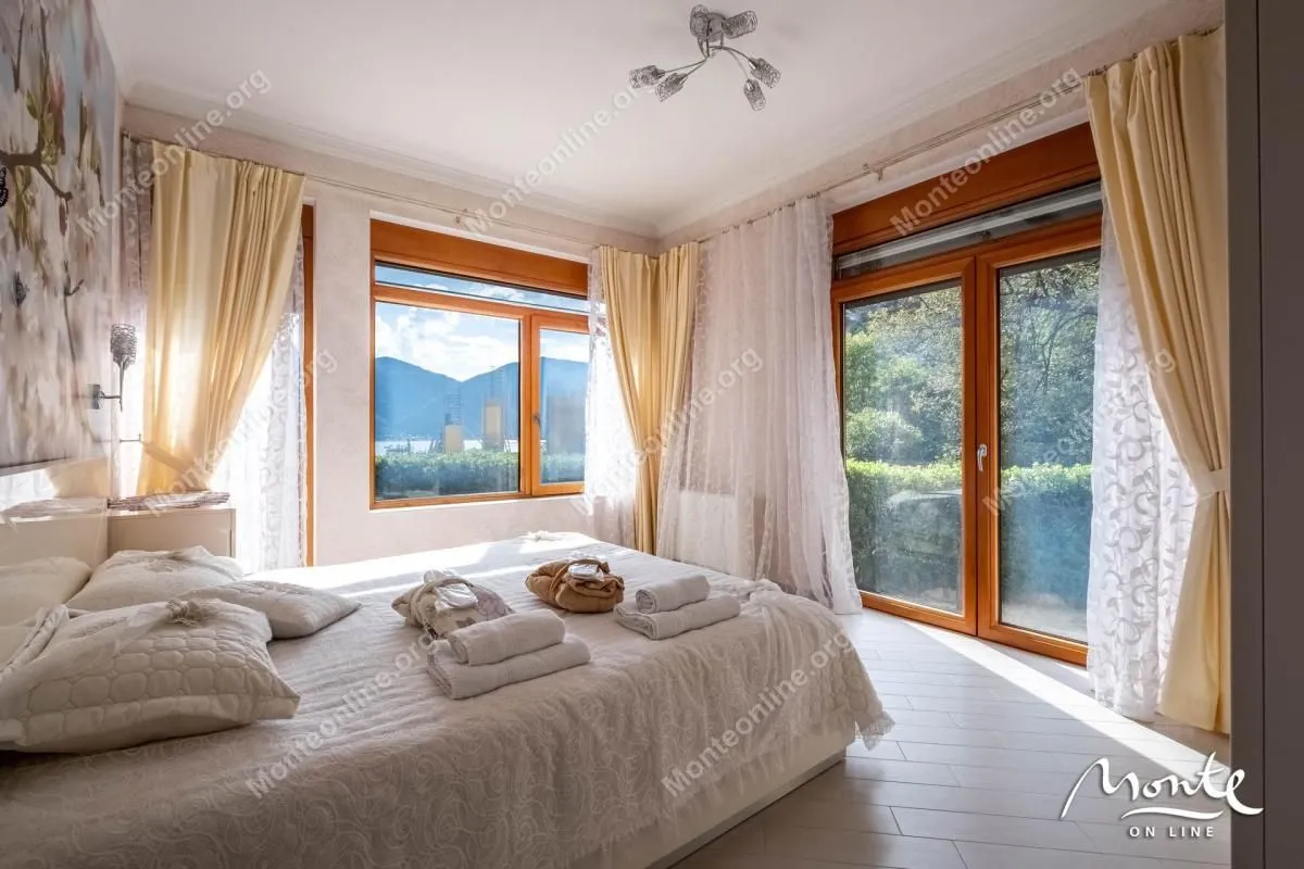 Sale, three bedroom apartment, 101m², Orahovac, Kotor