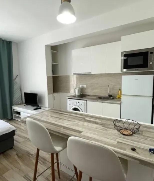 Izdavanje, stan, 22m², Bečići, Budva