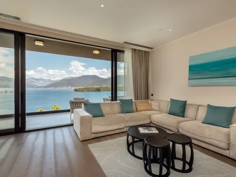 Prodaja, dvosoban stan, 201m², Đuraševići, Tivat - image 3