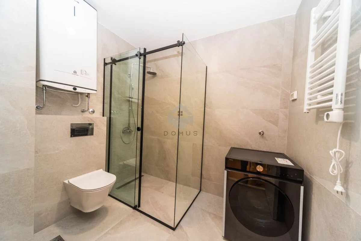 Rent, office space, 67m², Central Point, Podgorica