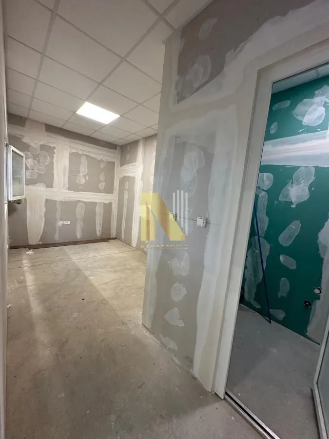 Rent, office space, 230m², Bulevar Evrope, Novi Sad Sve Podlokacije