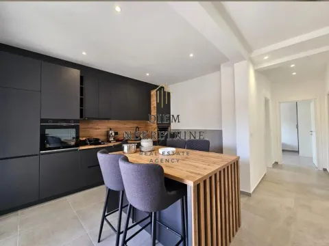 Izdavanje, dvosoban stan, 115m², Polje, Bar - image 12