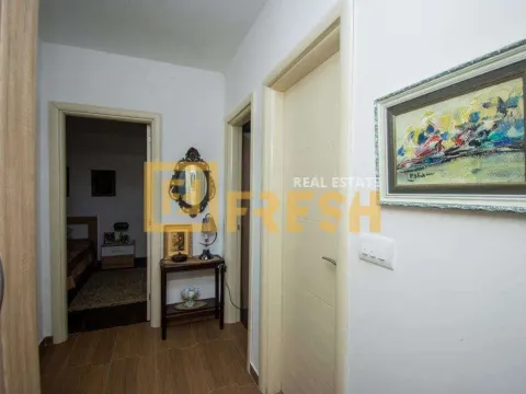 Prodaja, kuća, 220m², Ostalo, Podgorica - image 29