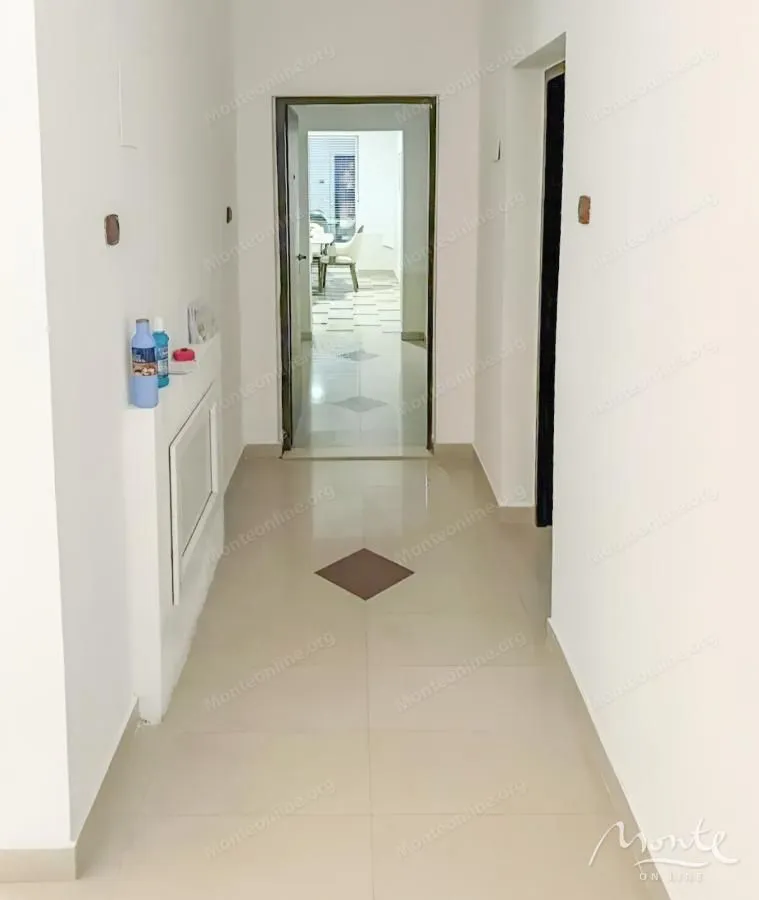 Prodaja, stan, 180m², Bečići, Budva