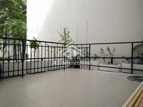 Izdavanje, trosoban stan, 95m², Stari Grad, Beograd - image 9