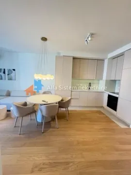 Izdavanje, trosoban stan, 74m², Savski Venac, Beograd - image 5