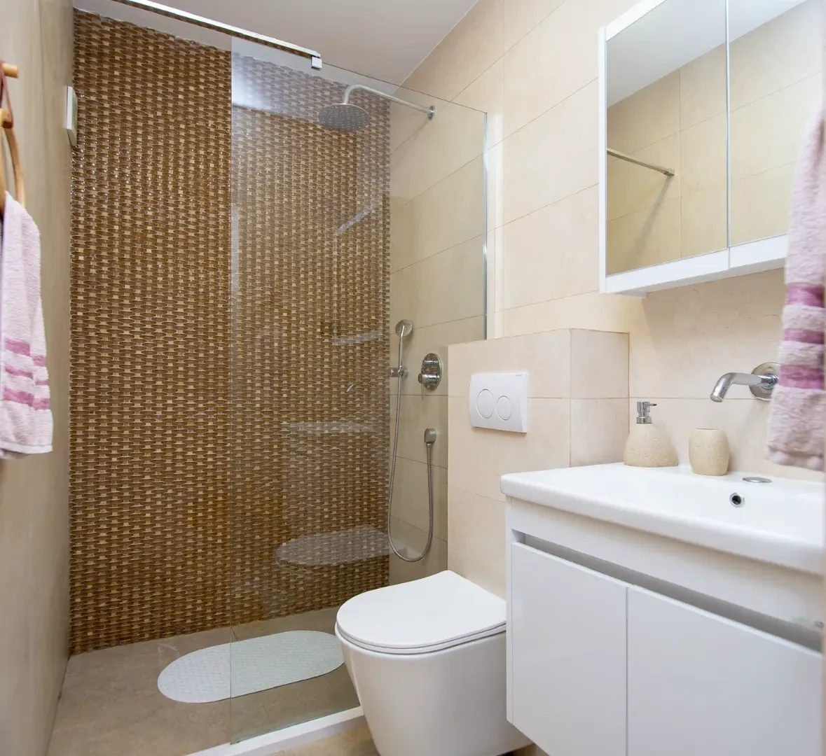 Sale, two bedroom apartment, 110m², Adok, Budva