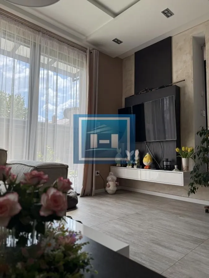Prodaja, kuća, 240m², Centar, Jagodina
