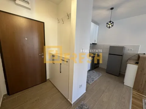 Izdavanje, jednosoban stan, 47m², City Kvart, Podgorica - image 9