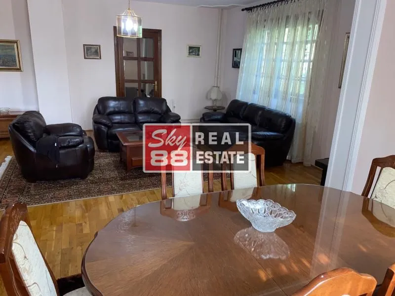 Rent, apartment, 340m², Savski Venac, Beograd