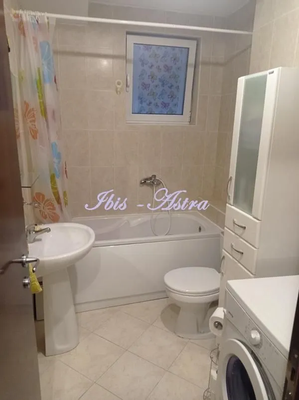 Izdavanje, dvosoban stan, 55m², Đeram Pijaca, Beograd