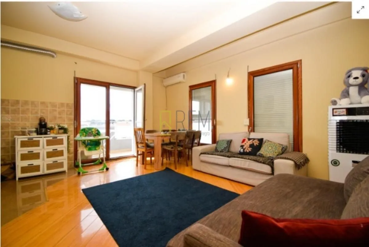 Prodaja, dvosoban stan, 64m², Stari Aerodrom, Podgorica