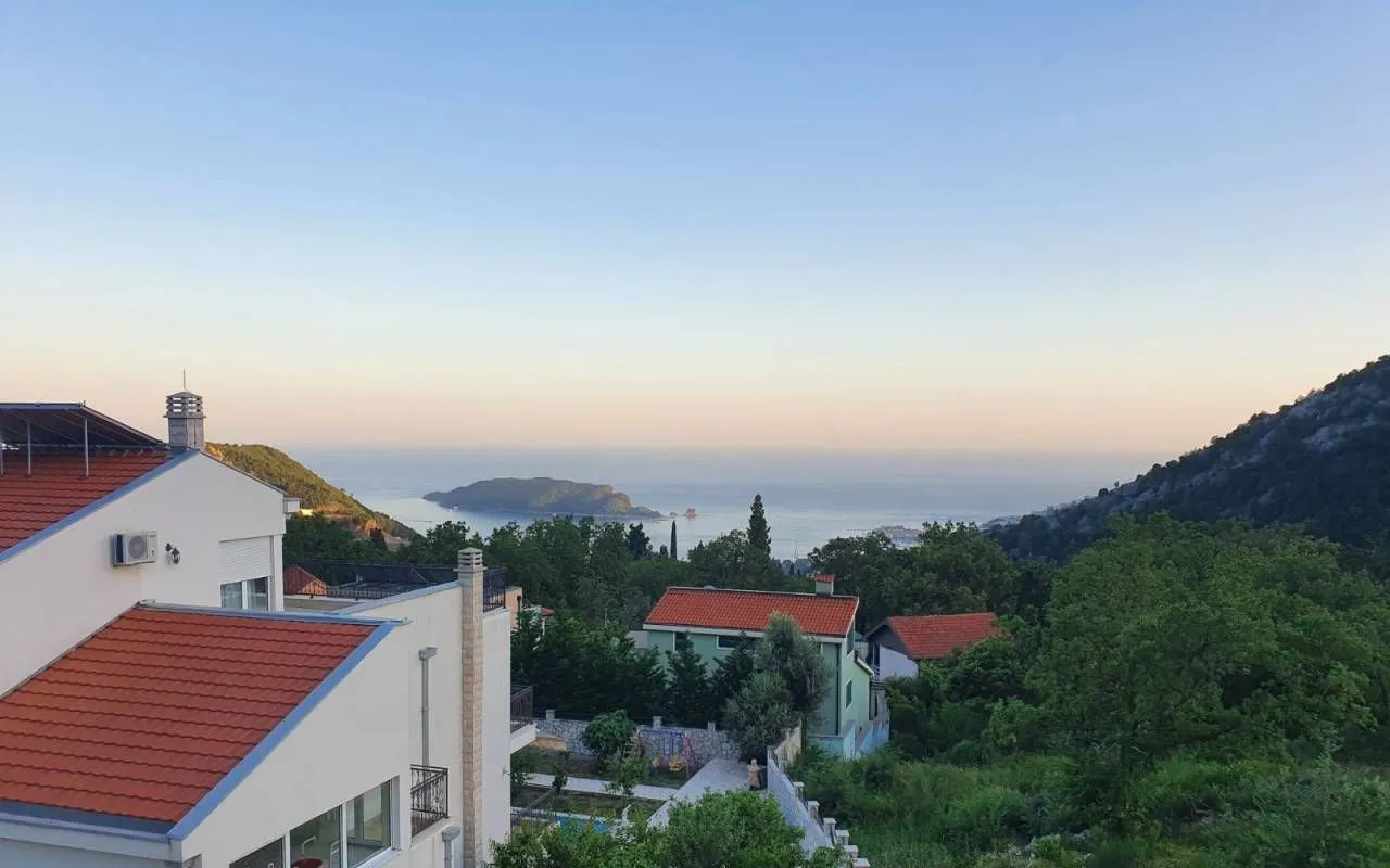 Sale, land lot, 1700m², Markovići, Budva