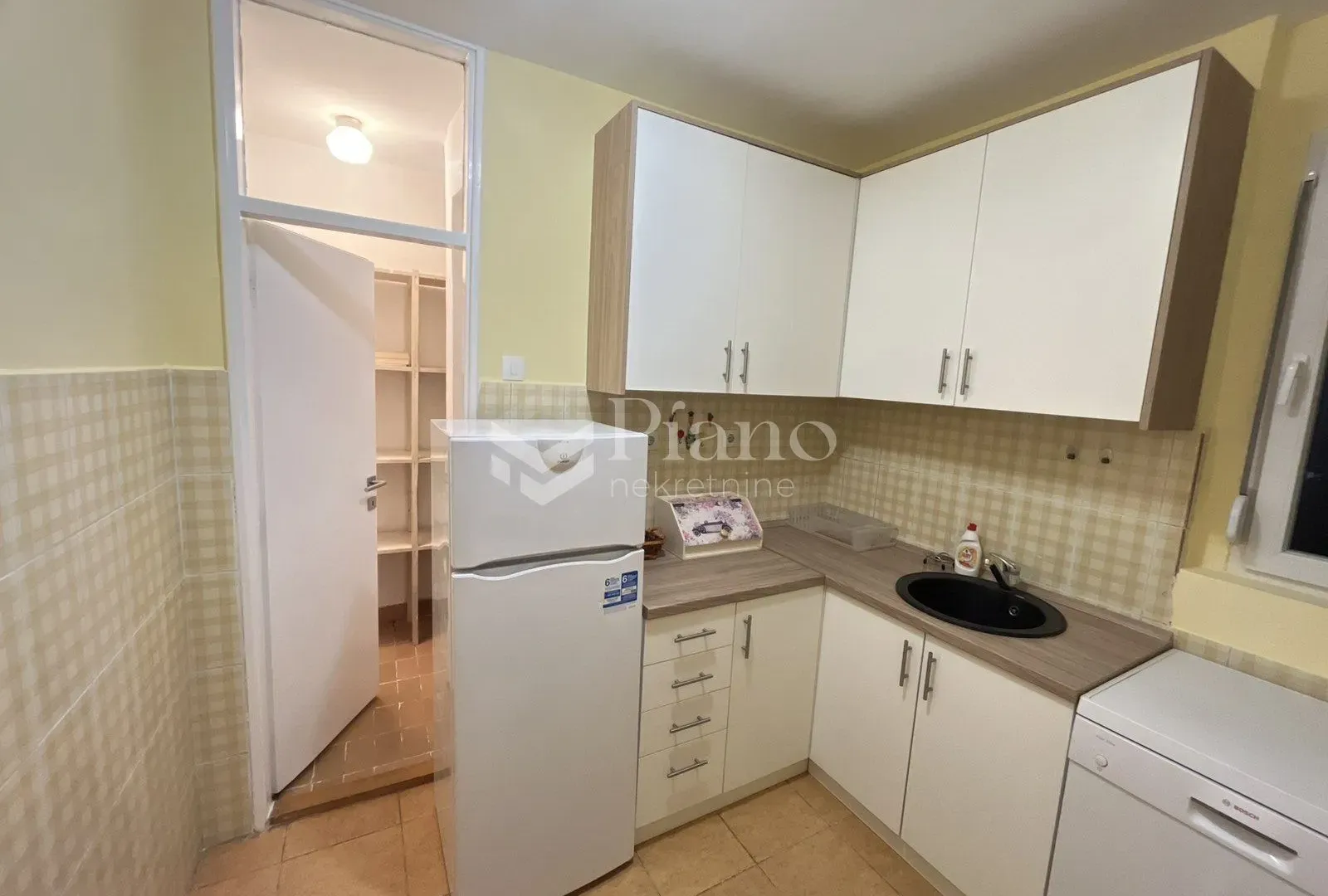Rent, two bedroom apartment, 74m², Gintaš, Podgorica