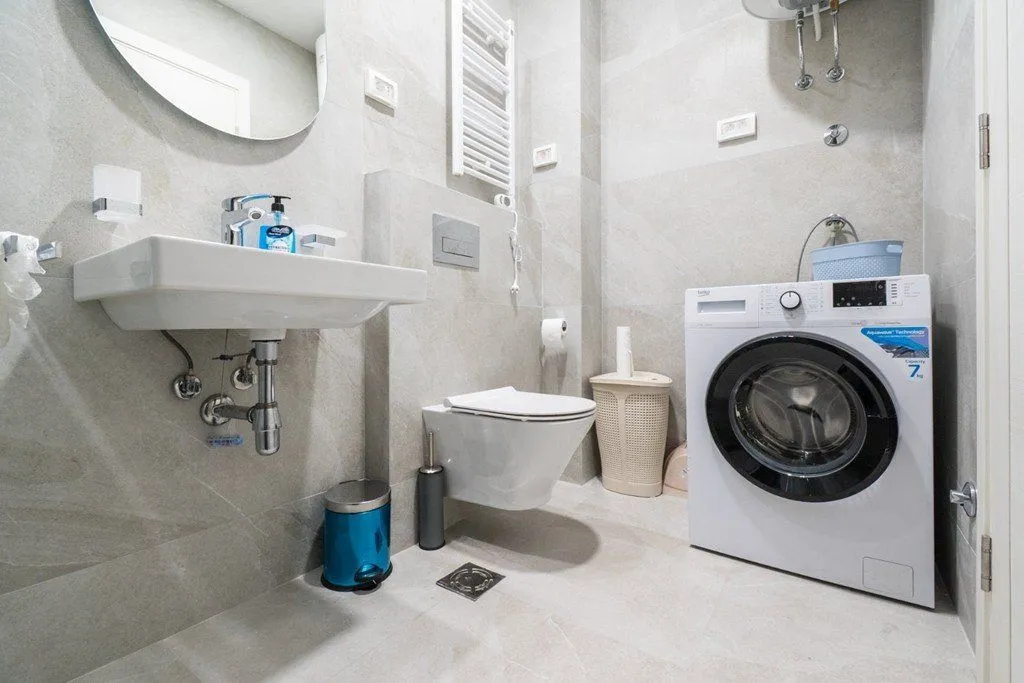 Izdavanje, jednosoban stan, 55m², Central Point, Podgorica