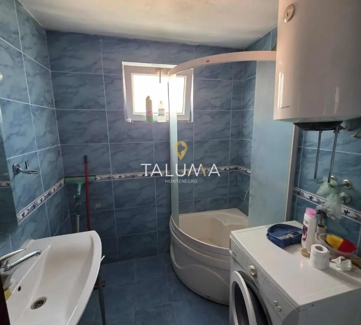 Izdavanje, kuća, 200m², Zagorič, Podgorica