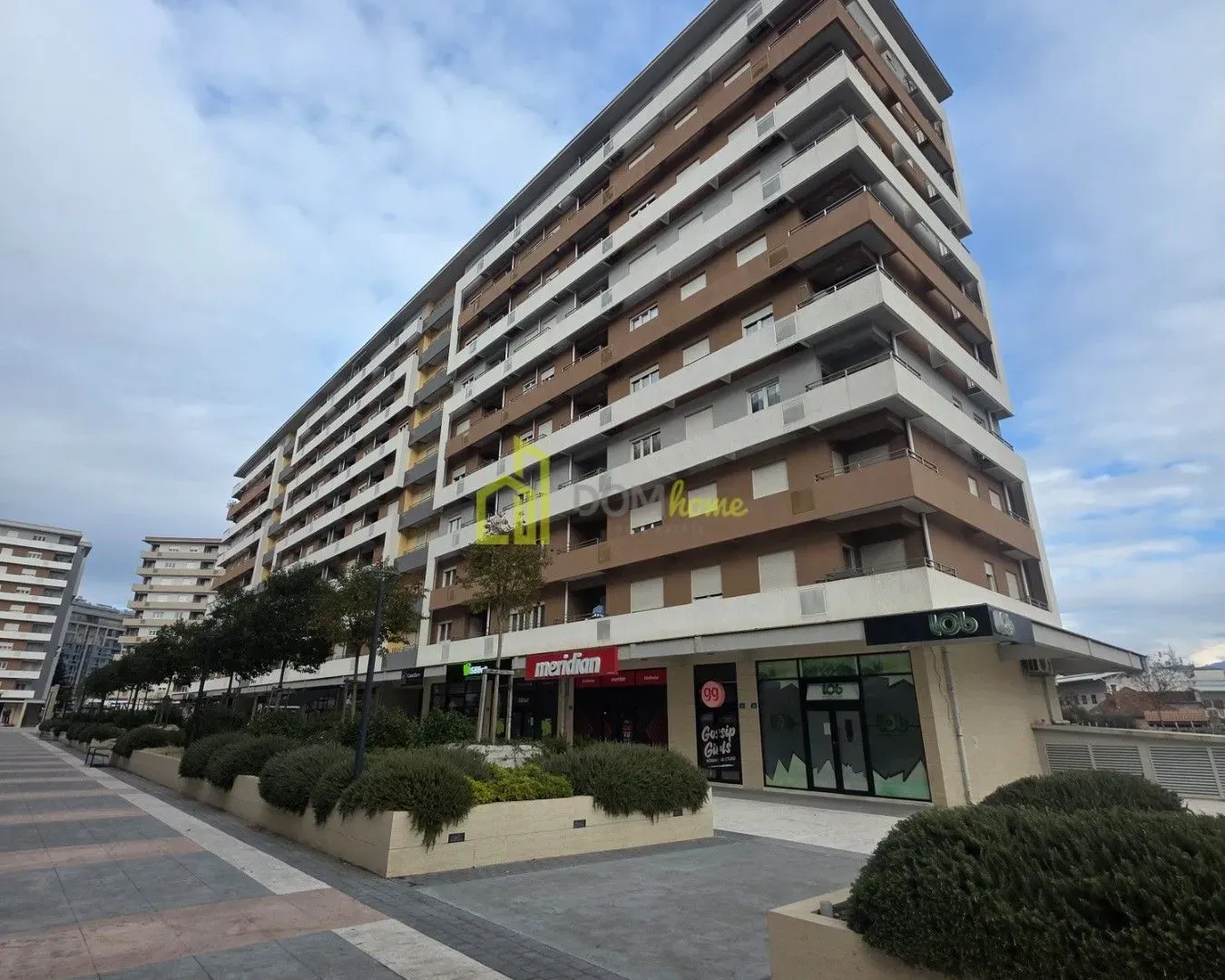 Izdavanje, jednosoban stan, 46m², Central Point, Podgorica