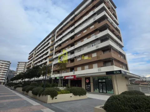 Izdavanje, jednosoban stan, 46m², Central Point, Podgorica - image 1