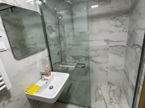 Izdavanje, jednosoban stan, 45m², City Kvart, Podgorica - image 10
