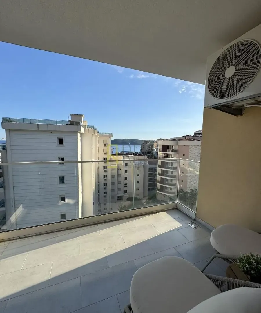 Sale, two bedroom apartment, 75m², Bečići, Budva