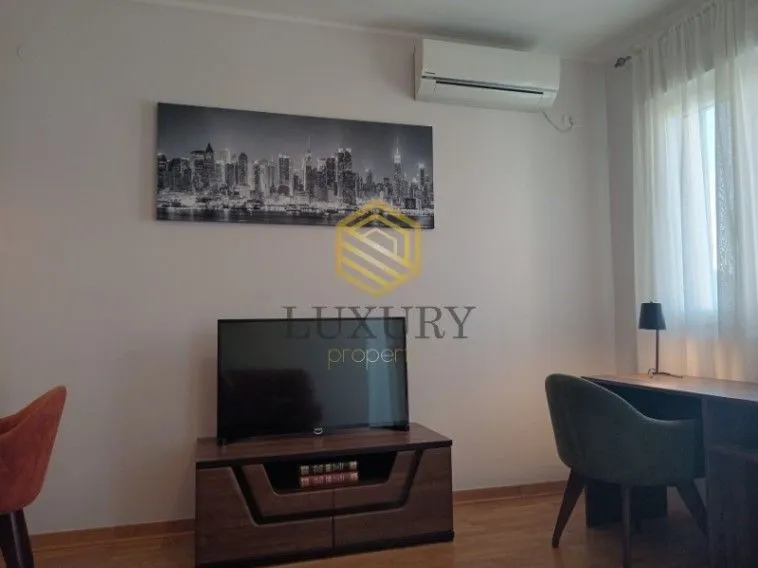 Rent, one bedroom apartment, 42m², City Kvart, Podgorica