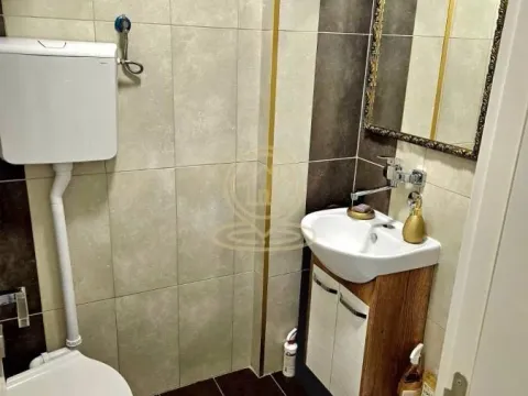 Izdavanje, trosoban stan, 80m², Bogoslovija, Palilula Sve Podlokacije - image 10
