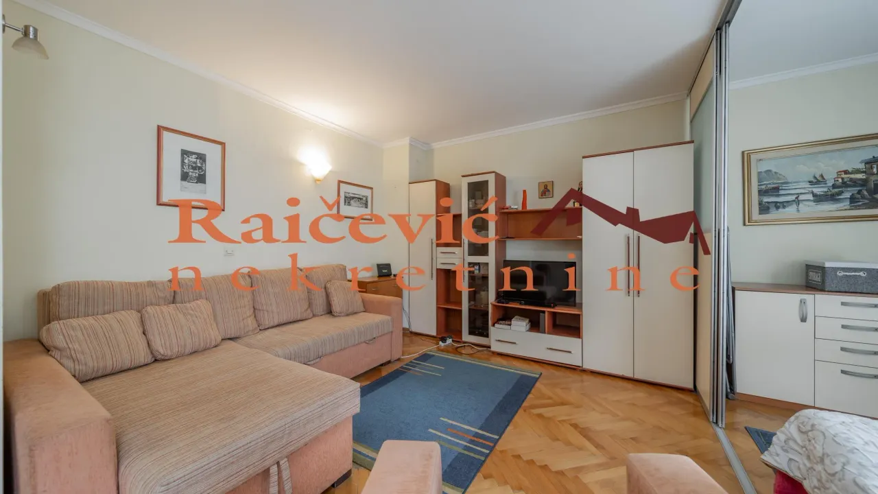 Rent, one bedroom apartment, 43m², Čukarica, Beograd