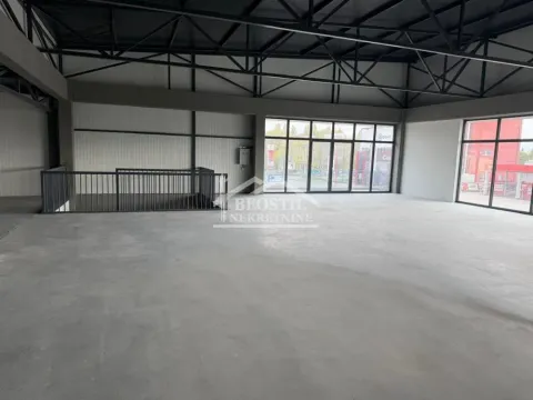 Rent, office space, 2100m², Centar, Smederevo - image 12
