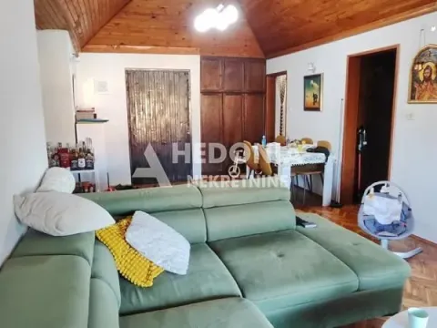 Sale, three bedroom apartment, 73m², Zemun Sve Podlokacije, Beograd