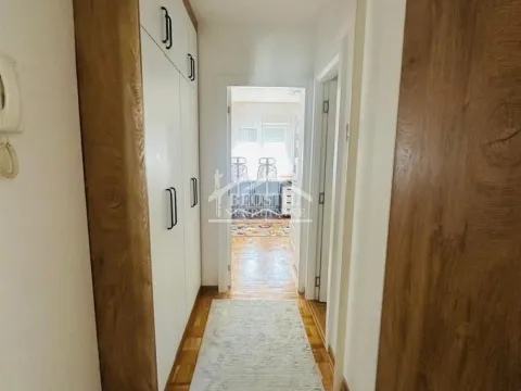 Prodaja, trosoban stan, 70m², Novi Beograd Blok 61, Novi Beograd Sve Podlokacije - image 5